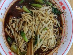 -叶伟胡辣壳面(两路口店)