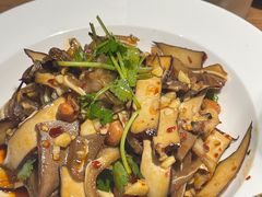 -费大厨辣椒炒肉(万家丽一店)