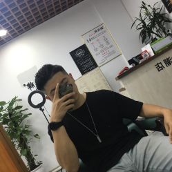 -V8潮牌·接发烫染连锁