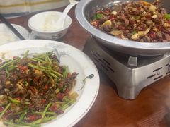 -湖南人家湘菜馆(镇江路店)