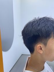 -首脑美发沙龙
