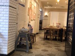 -必胜客(大宁路店)
