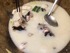 -滇香肴·云南菜蒸汽石锅鱼(云南北路店)