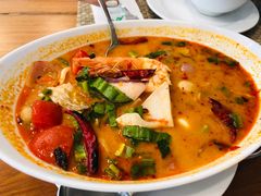 -Chom Cafe and Restaurant