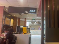 -麦当劳(汉口火车站候车室店)