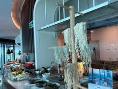 -亚洲国际大酒店·云顶阁旋转自助餐厅
