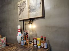 -HIGH FIVE哈福手工汉堡(桂林路店)