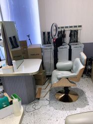 -PE SALON 
