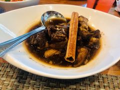 -Chom Cafe and Restaurant