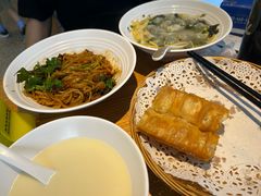 -弄堂咪道-饭香·面香·馄饨香(汇锦广场店)