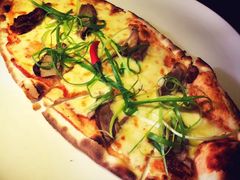 烤鸭披萨-JINNS锦时 steak&pizza(浸信会礼拜堂旧址店)
