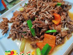 猫爪菇炒牛肉-下梅人家土菜馆(历史文化餐厅度假区店)