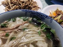 -萧记三鲜烩面(郑汴路店)