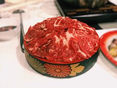 手切安格斯牛肉-鲜入围煮花胶鸡海鲜火锅
