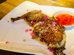 桃花烤鸡-蜜桃餐厅·江浙融合菜(荟聚购物中心店)