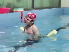 -蓝鲸国际少儿游泳训练中心(群力店)