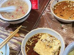 -怪噜范·老贵阳街头名小吃(鸿通城店)