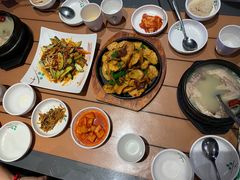 -长寿参鸡汤(朝韩风情街店)