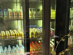 -浅深(世茂滨江精品店)