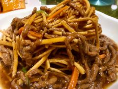 撒子牛肉丝-刘胖子家常菜·蹄花焖藕(中南店)