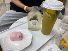 -猪盟咖啡店(玖洲道店)