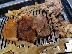 -臻牛烤肉