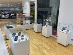 -杭州中沃沃尔沃4S店(滨江区店)