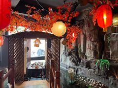 -德彪酒馆围炉串串