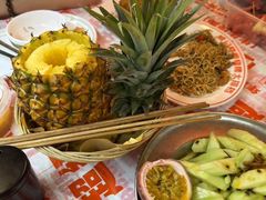 -威记烧嘢·南宁烧烤·超级生牛(绿地店)