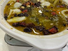 -江城燕子大排档(江汉路步行街店)