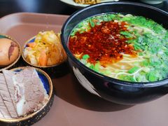 -臻老板牛肉面(光华路SOHO店)
