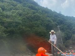 -安吉龙王山峡谷漂流
