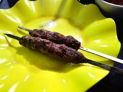 -烤肉小伙烤肉店
