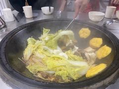 -粘豆包柴火铁锅炖