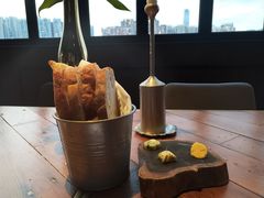 餐前包-AZUL by FUEL蓝色·法式酒馆(琶醍店)