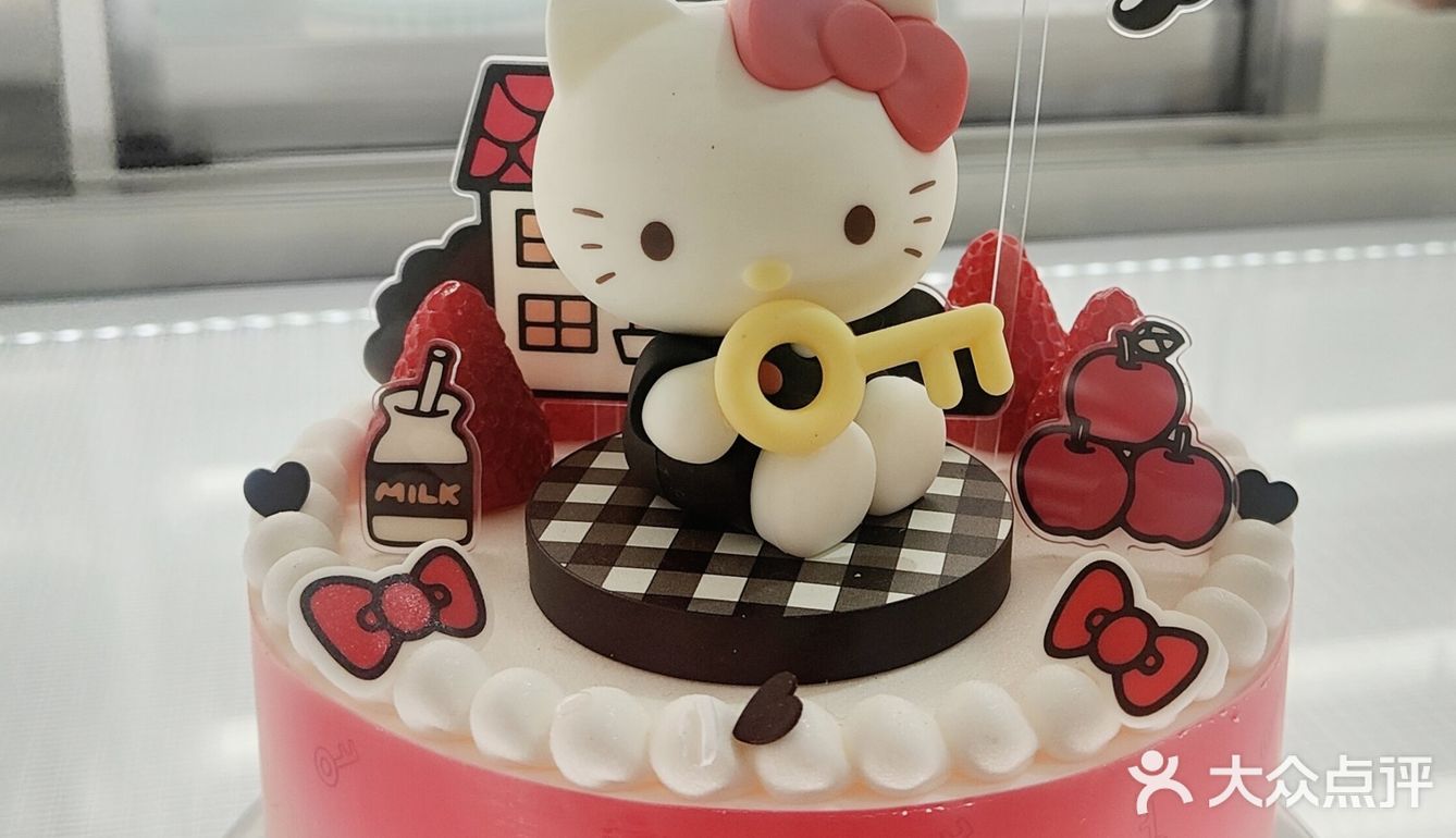 万圣节有个阿飘蛋糕，会是什么样的心情