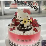 万圣节有个阿飘蛋糕，会是什么样的心情