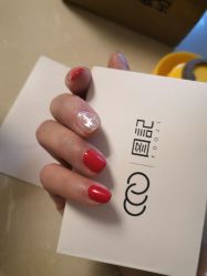 -吉吉靓甲美睫