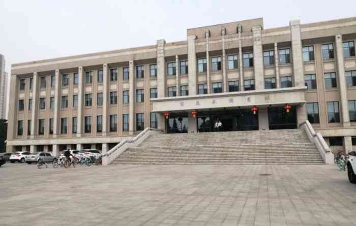 东北大学图书馆(东北大学图书馆入口)