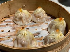 蟹粉小笼包-绿波廊(豫园店)