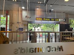 -麦当劳(轻轨曹杨路店)