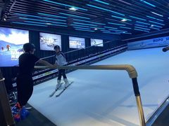 -Hopo Snow 城市滑雪空间(来福士广场购物中心店)