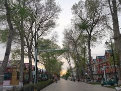 -布尔津河堤夜市