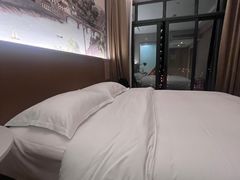 -维也纳酒店(广州白云国际机场航站楼店)