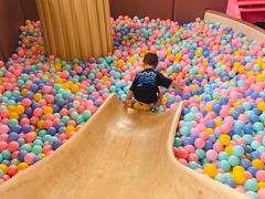 -水桶王国主题餐厅·聚会·生日派对·亲子活动·家庭套餐(亚龙湾希尔顿店)