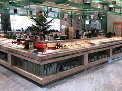 自助取餐区-绿岛港轩海鲜烤肉涮锅自助餐厅