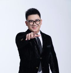 点击看大图 -浙江1+1主持人工作室