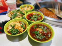 冒菜鸭血-钢管厂五区小郡肝串串香火锅(人民广场店)