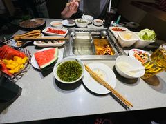 -海底捞火锅鲜切牛肉主题店(长寿路店)