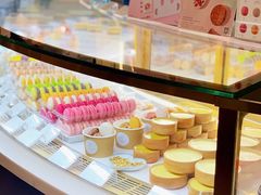 面包甜点陈列柜-PAUL LAFAYET 法式甜品(港汇广场店)